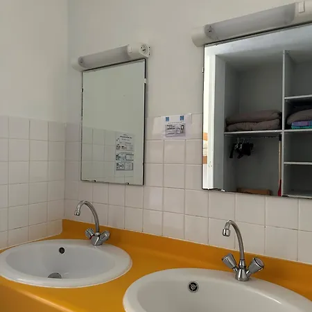 بيت شباب Hi بواتييه